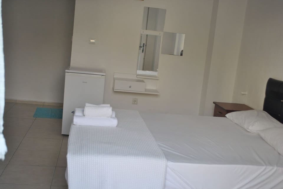 Basic Twin Room