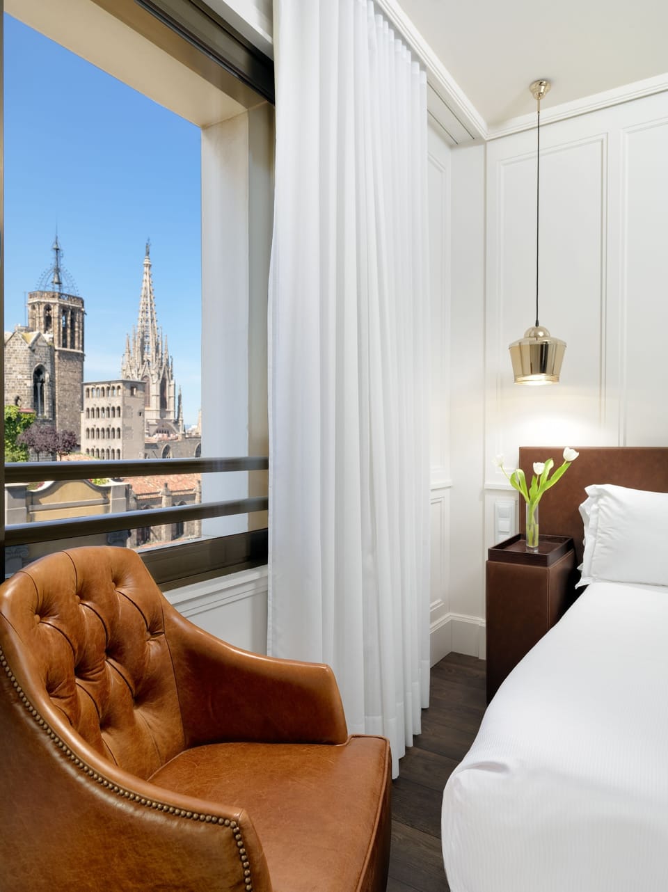 Premium bedding, minibar, in-room safe, individually furnished