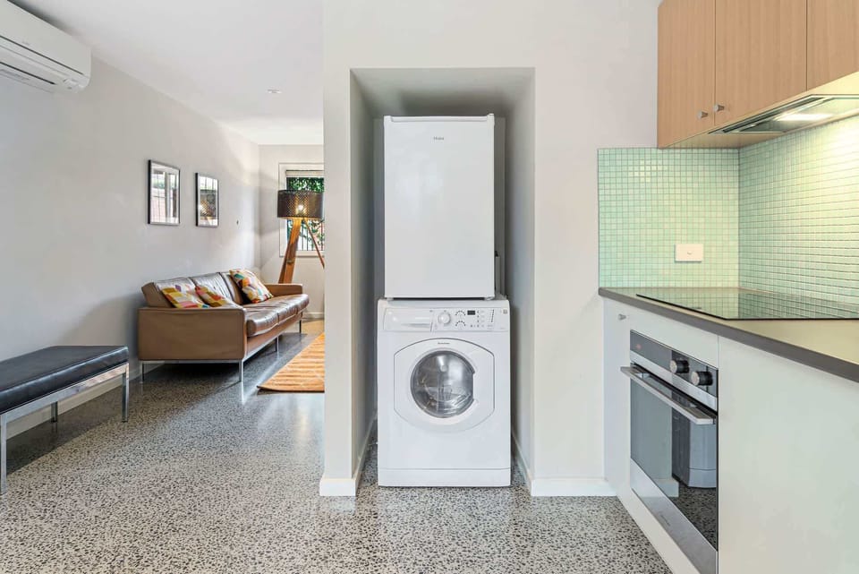 Kitchen and Laundry 