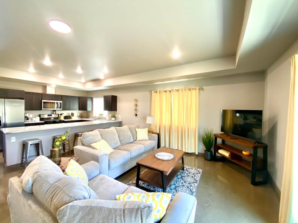 Living Area and Eat-In Kitchen (2)