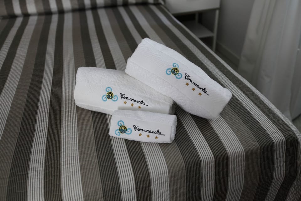Deluxe Triple Room | Hypo-allergenic bedding, memory foam beds, minibar, in-room safe