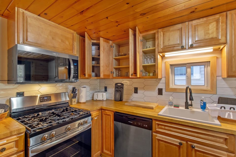 34_250 pine grove rd-34