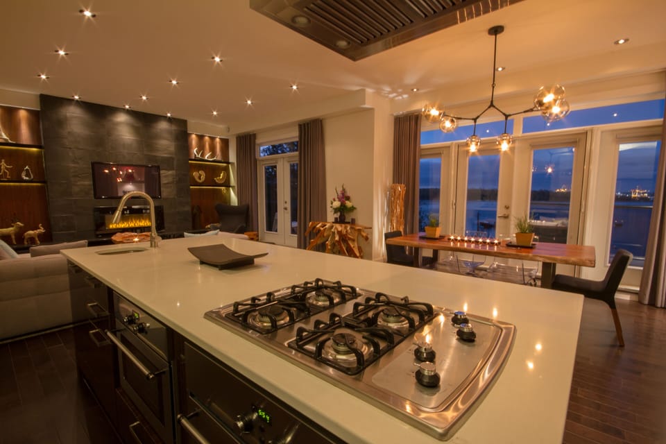 Executive House | Living area | LCD TV, Netflix, heated floors, streaming services
