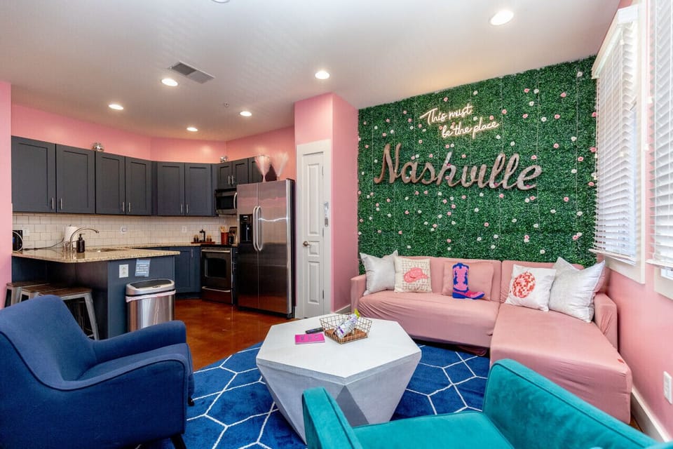 Welcome to Nashville! Open Living Room and Kitchen Space Awaits!