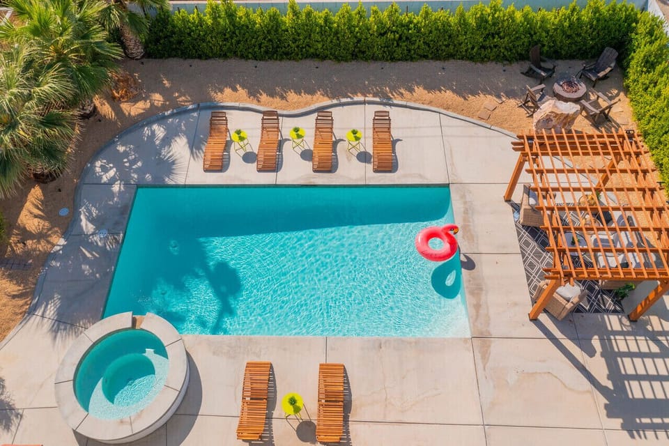 Picture yourself vacationing in this beautiful, private backyard.