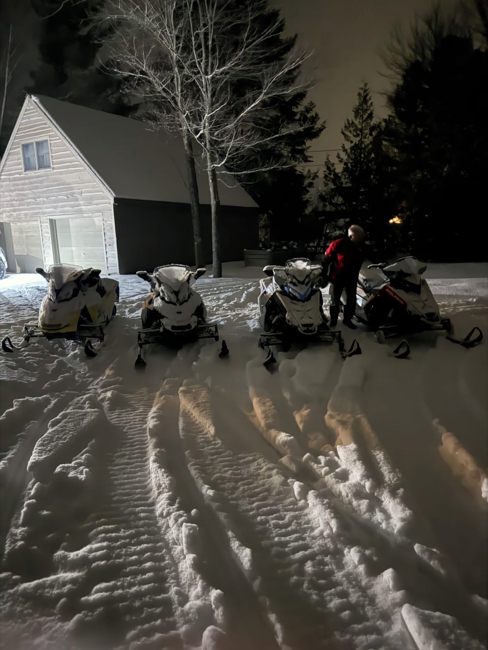 Excellent snowmobiling!