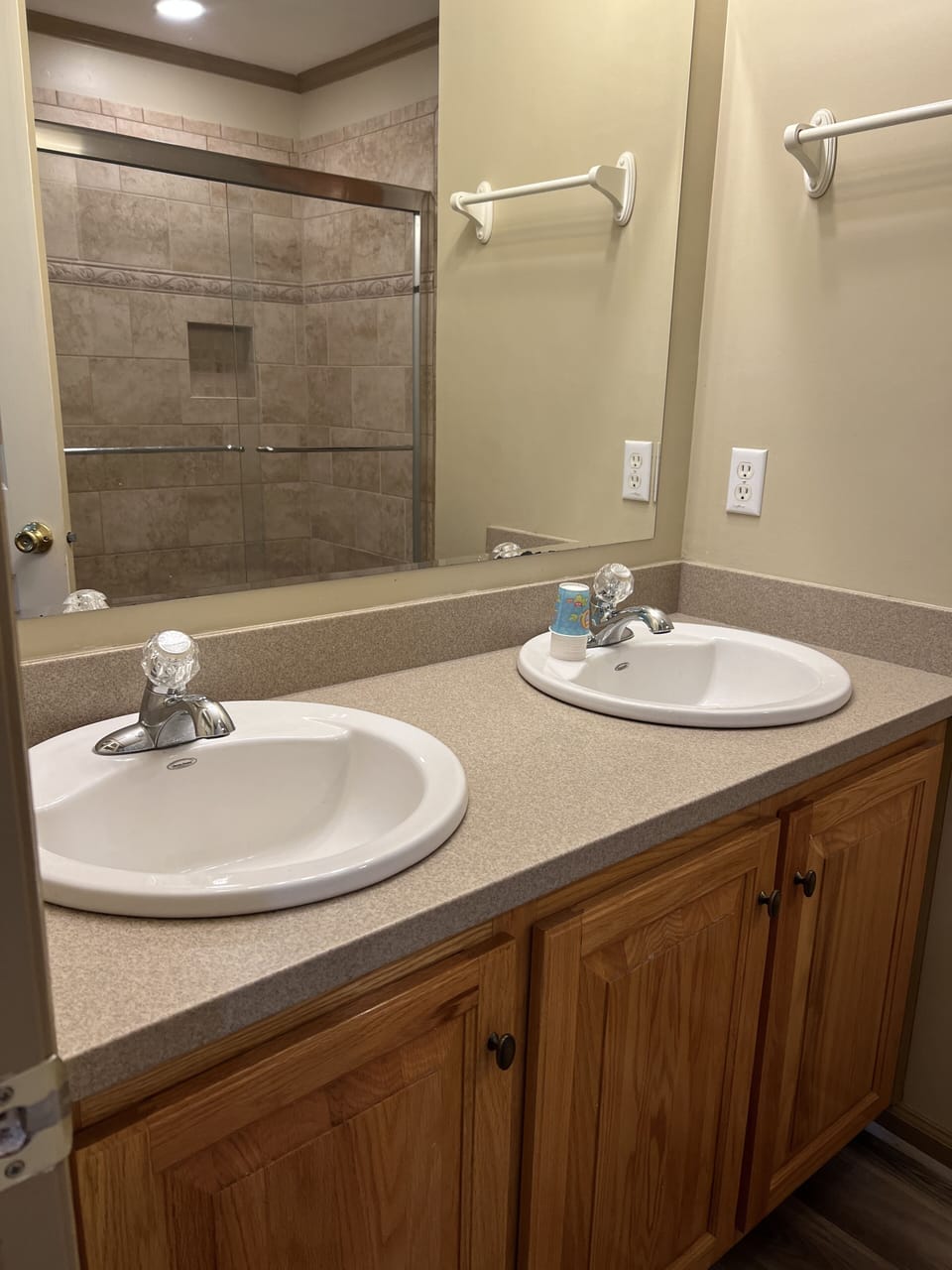 Master bathroom 
