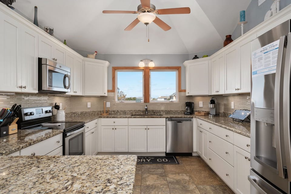 DK320 123 Beach Therapy |TL Kitchen Area