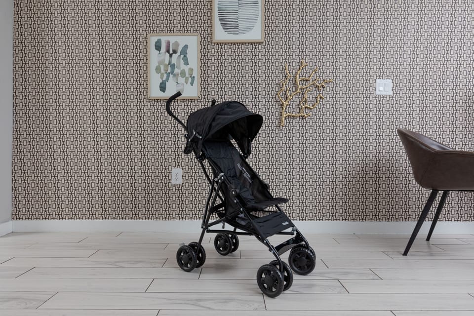Umbrella Stroller for Babies and Toddlers.