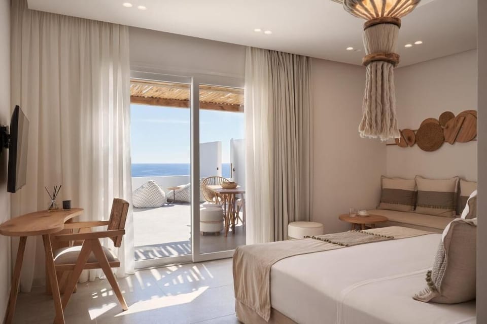 Family  Suite | Premium bedding, individually decorated, individually furnished