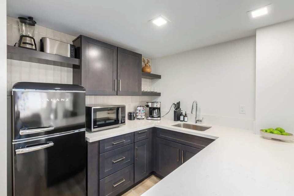 Nicely Equipped  Kitchenette