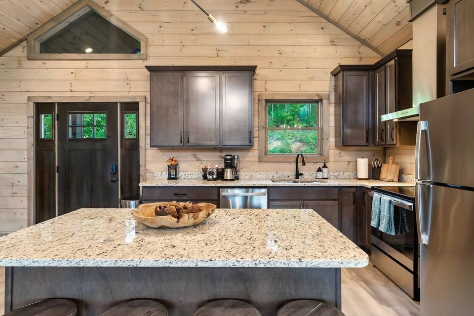Entry door and kitchen