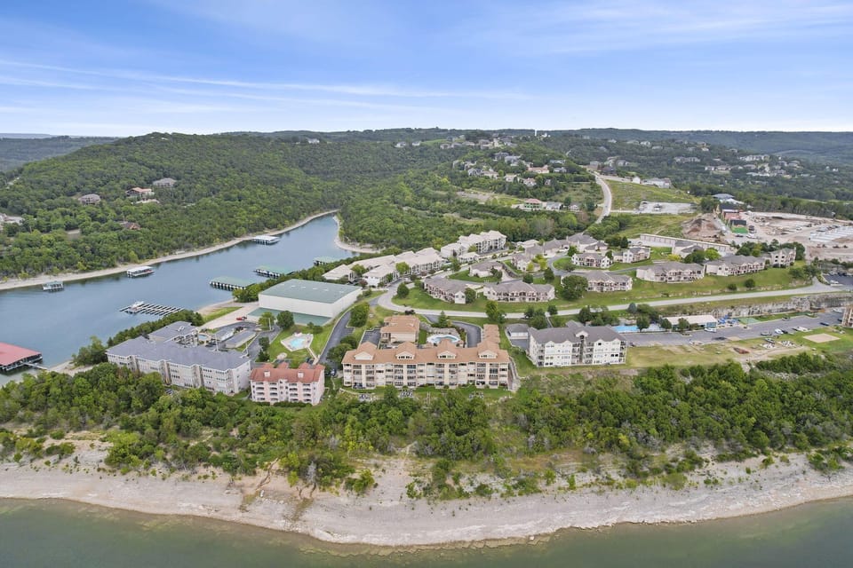 The courtesy dock is located in a cove to the left. 