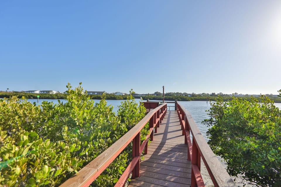 Fishing Pier with cleaning station