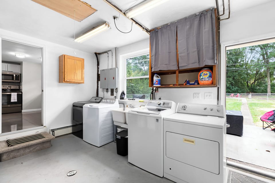 Washer/Dryer amenities for laundry