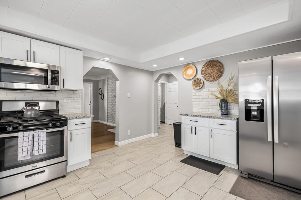 A well-equipped kitchen with everything you need to cook your favorite meals.
