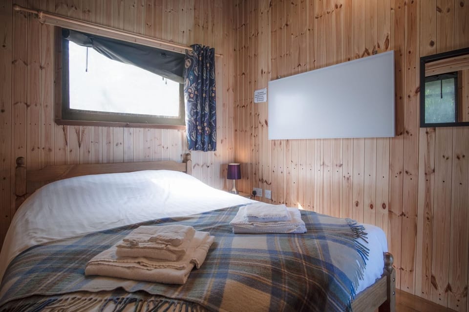Three Cliffs Glamping Tent - Llangennith Campground/ 
RV Resort in Wales