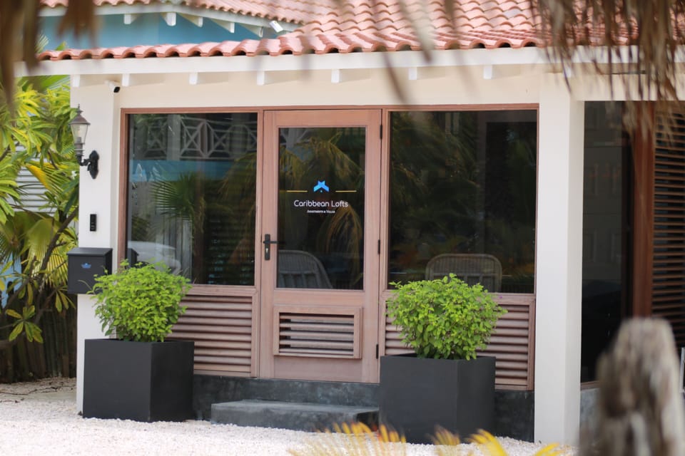 Concierge desk