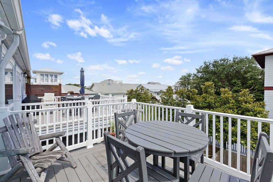 23-Grayton-Place-4-Upper-Balcony