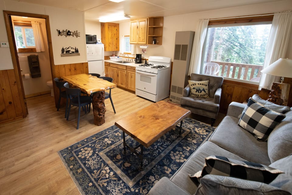 Cabin 11 | WiFi, bed sheets