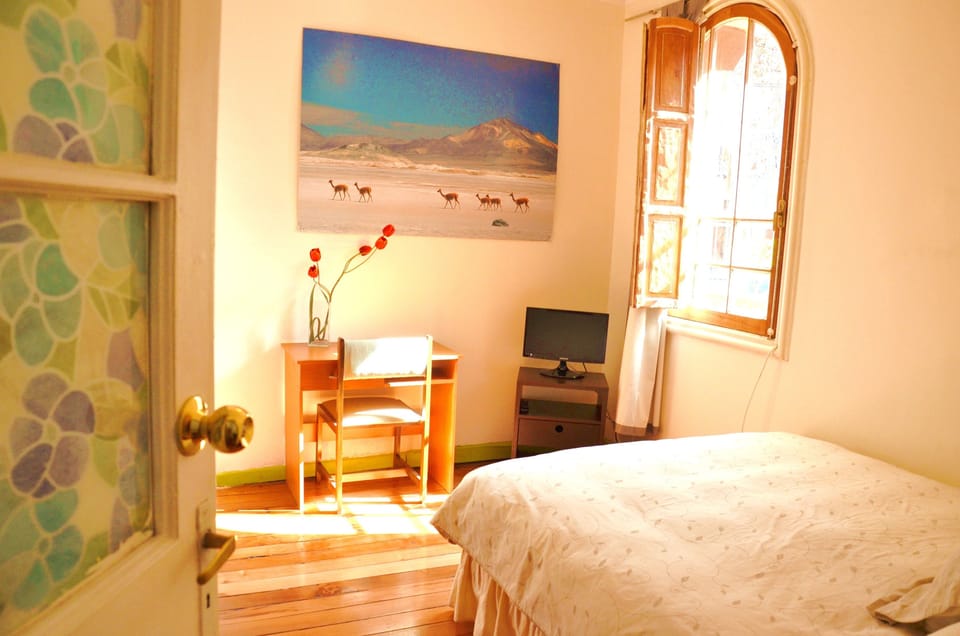 Premium Room, 1 King Bed | Desk, laptop workspace, iron/ironing board, free WiFi