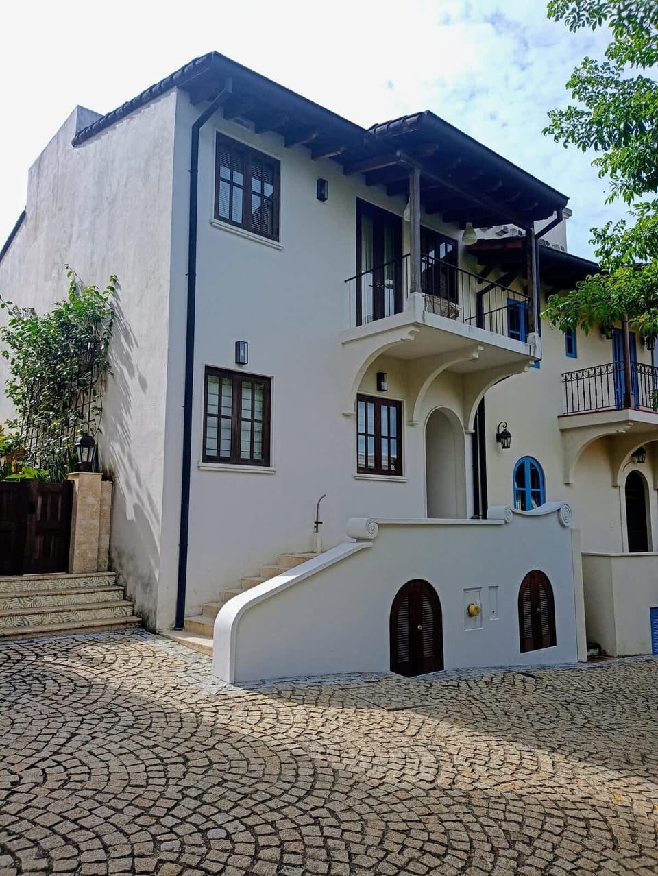 Beautiful home, just 100 meters from the beach
