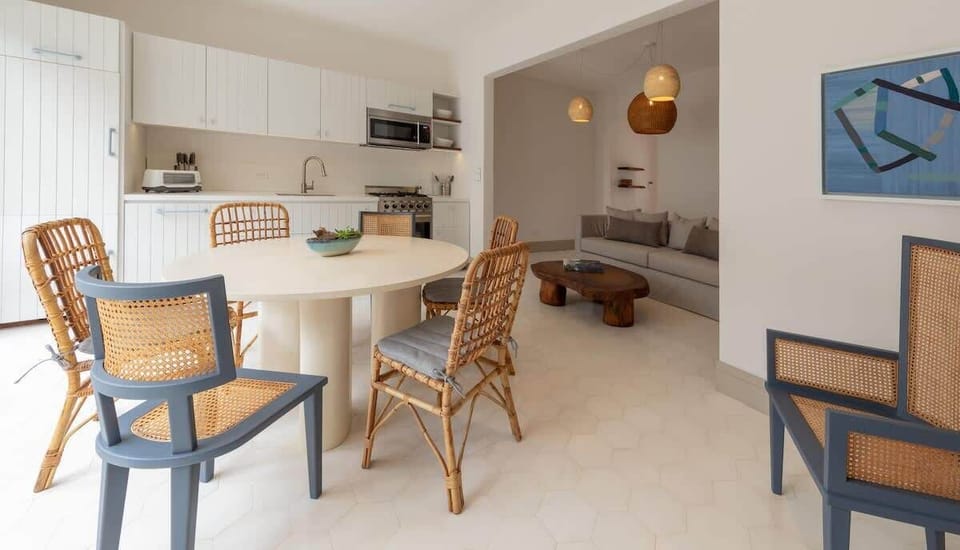 Open concept kitchen & dining room
