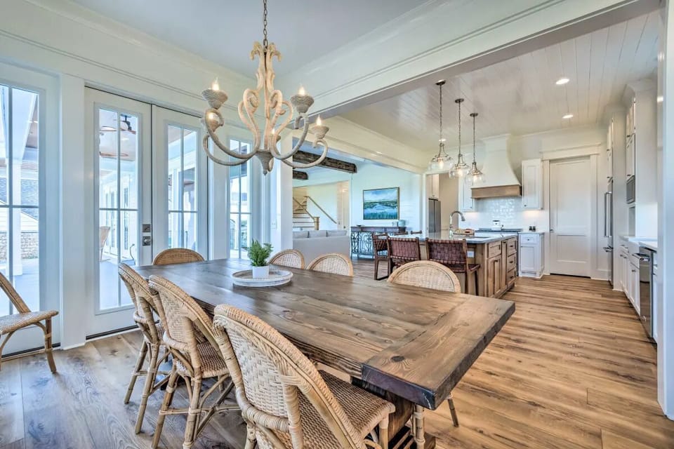 Dining area(8) with 5 stools around Quartzite Island 