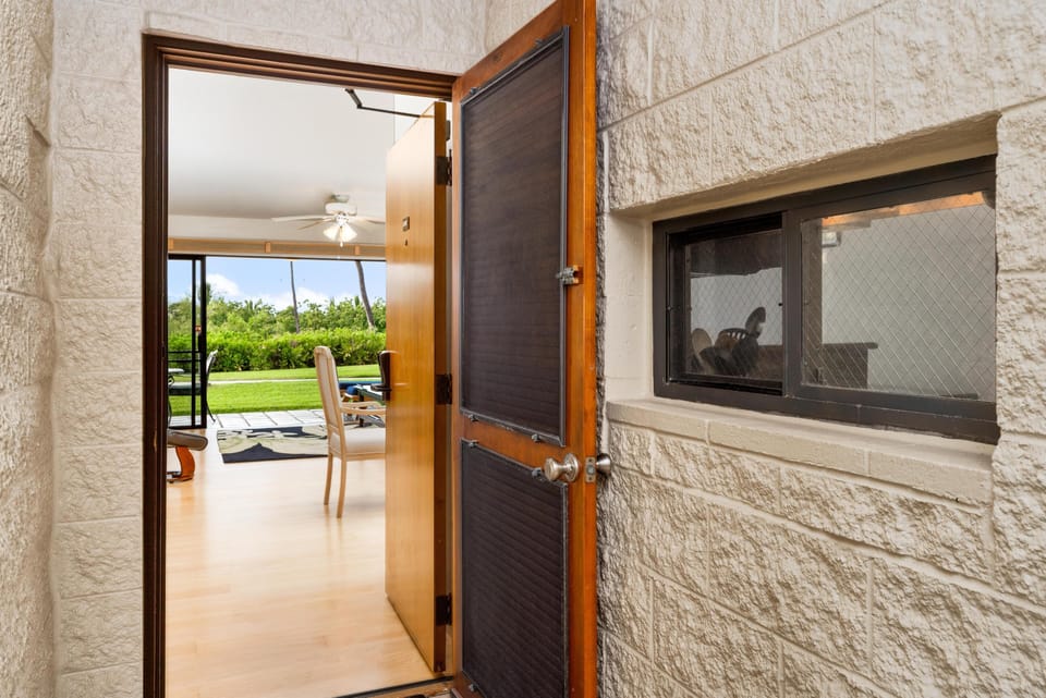 Enter your tropical retreat and enjoy the flowing breezes.