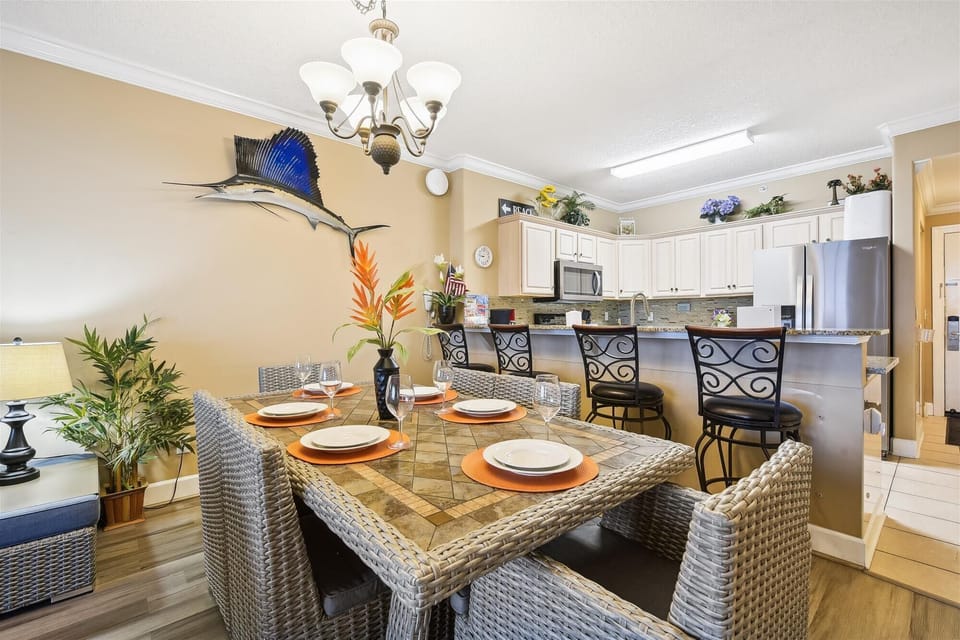 Dining Area with Gulf Views