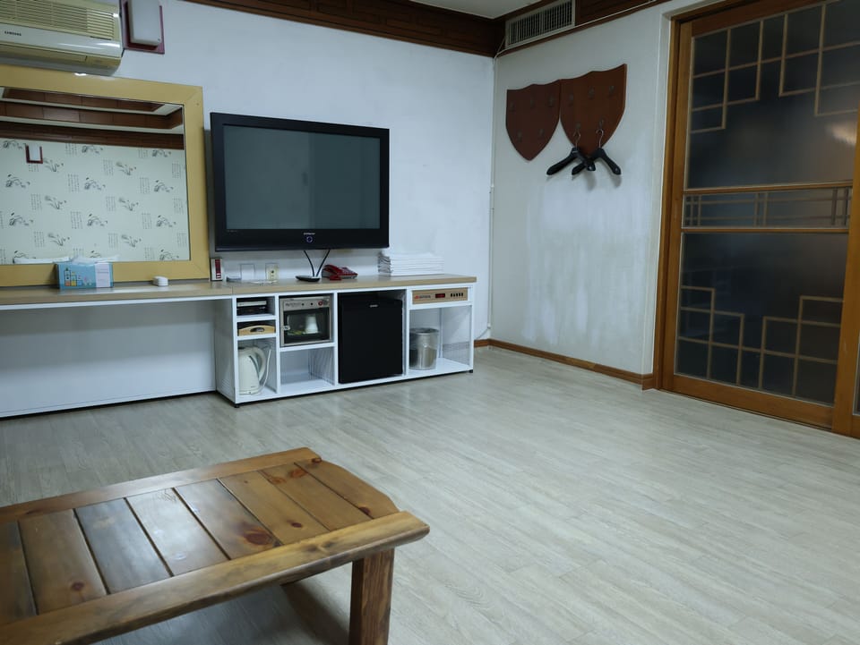 Deluxe Ondol Room | Premium bedding, rollaway beds, free WiFi, bed sheets