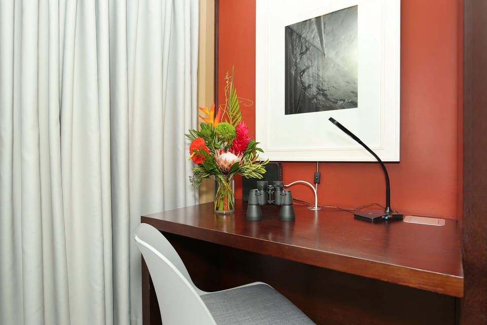 Work desk
