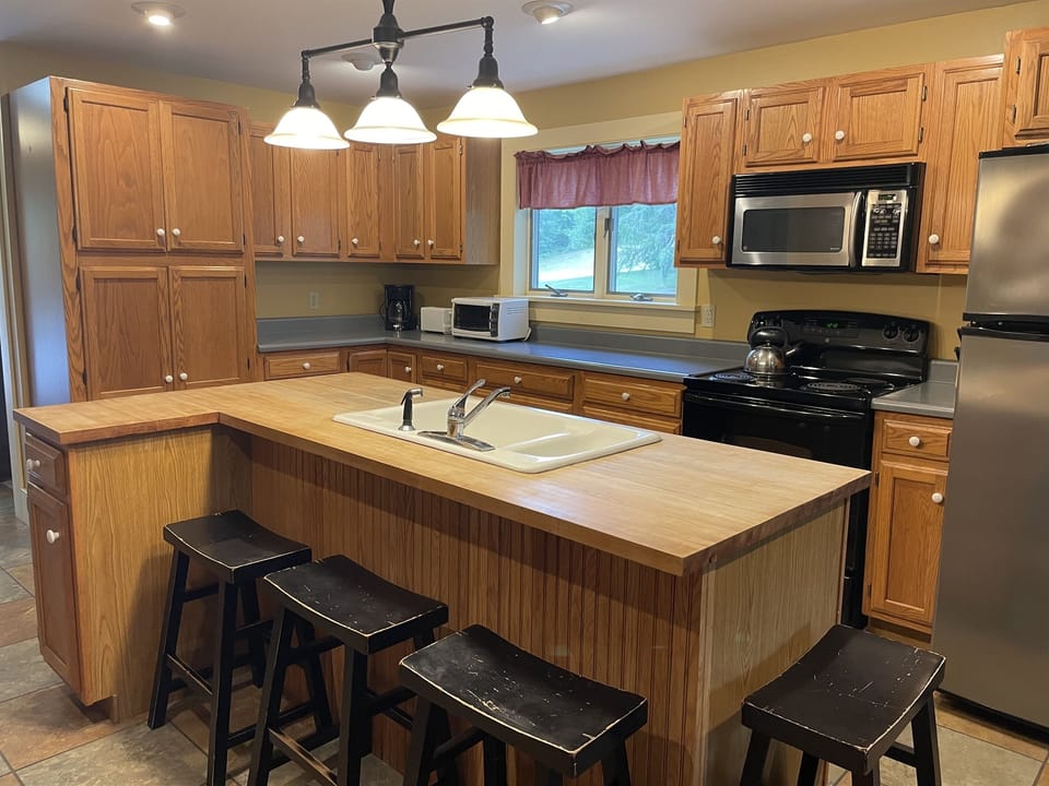 Kitchen with island