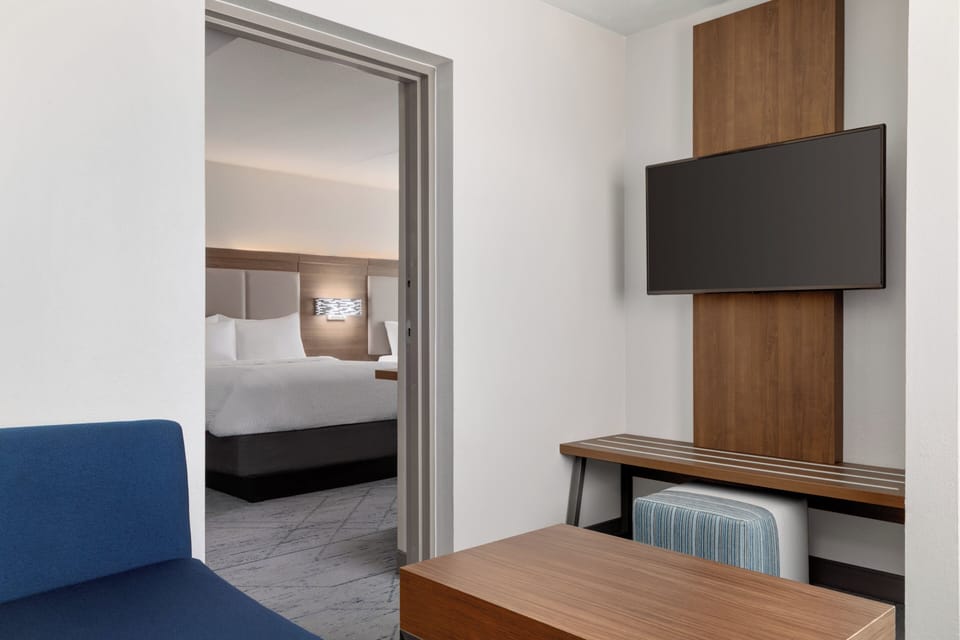 Suite, 2 Queen Beds with Sofa bed | Minibar, in-room safe, desk, laptop workspace