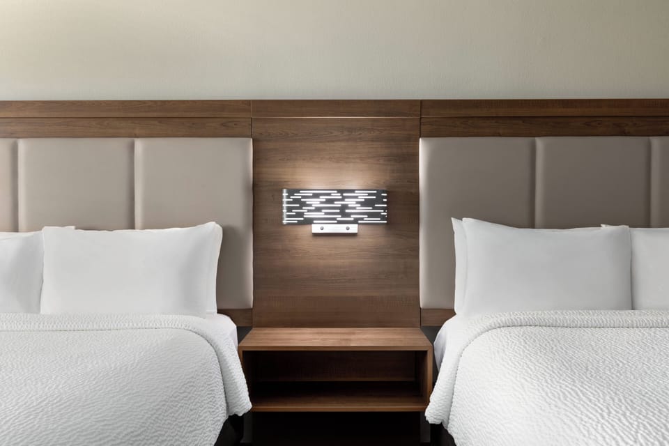 Minibar, in-room safe, desk, laptop workspace