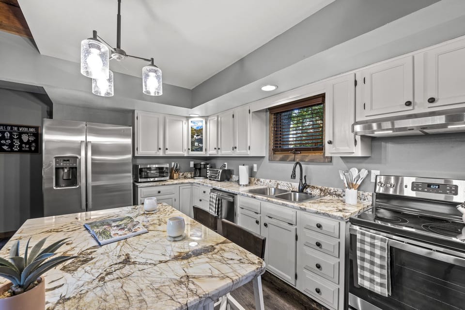 Fully loaded kitchen
