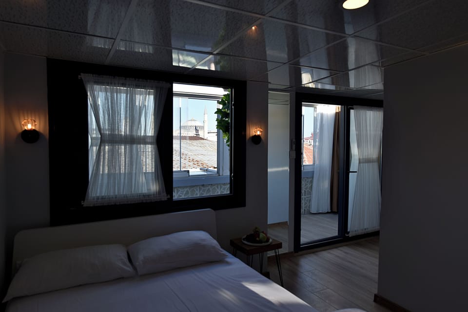 Junior suite with terrace | Premium bedding, minibar, soundproofing, iron/ironing board