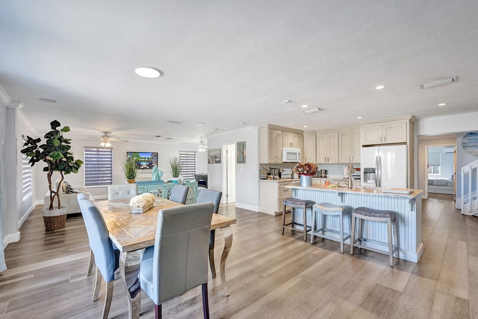 Beautiful open floor plan!