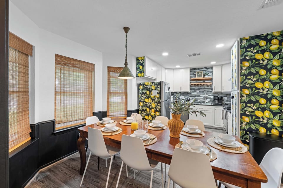 Dining table with 8 seatings