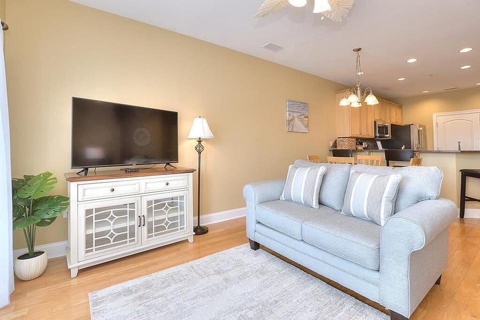 Living Room 
GW 6.2022