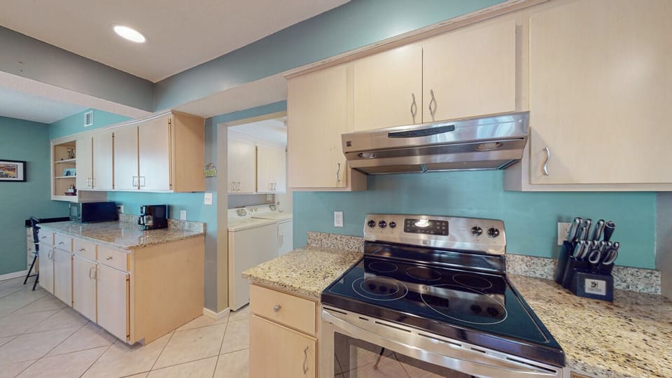 Fully Stocked Kitchen