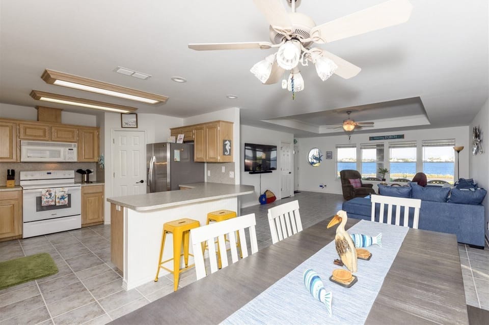 House (3 Bedrooms) | Property amenity