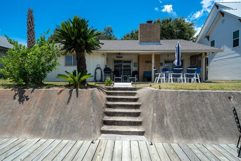 House (3 Bedrooms) | Property amenity