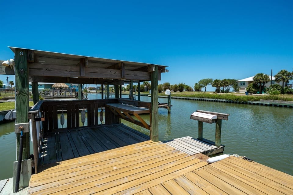 House (4 Bedrooms) | Property amenity