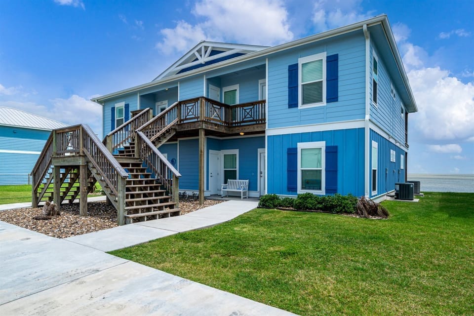Condo (2 Bedrooms) | Property amenity