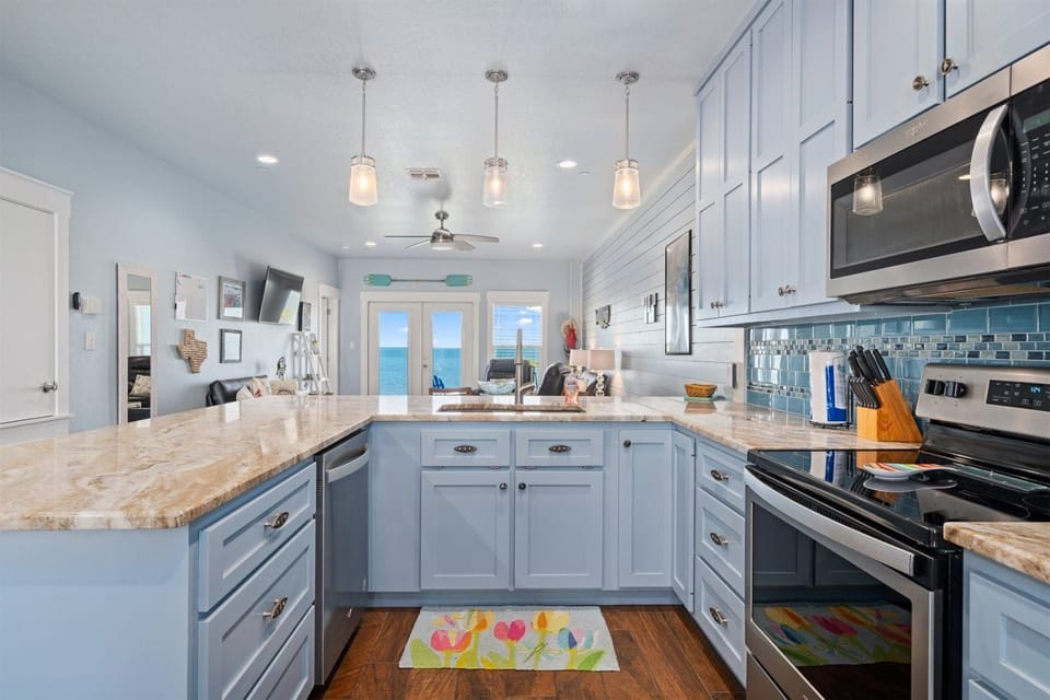 Condo (2 Bedrooms) | Property amenity