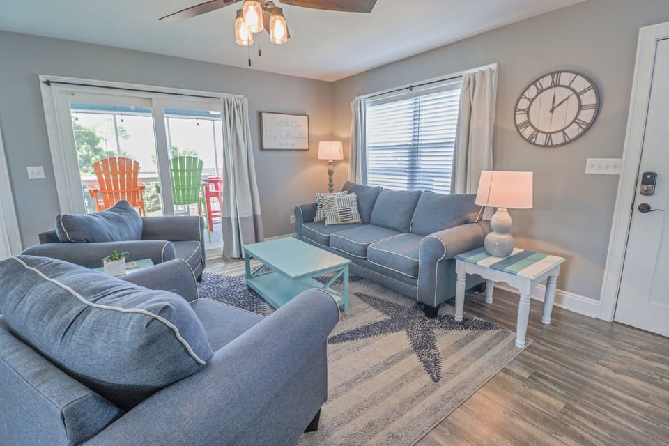 Living Area - 2nd level