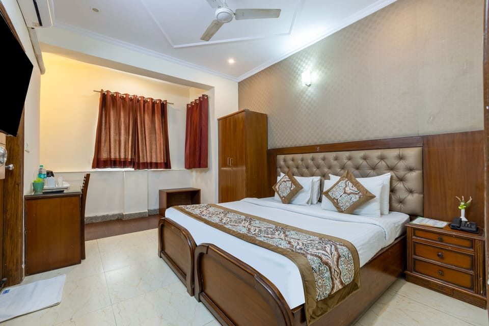 Deluxe Double Room | Free WiFi