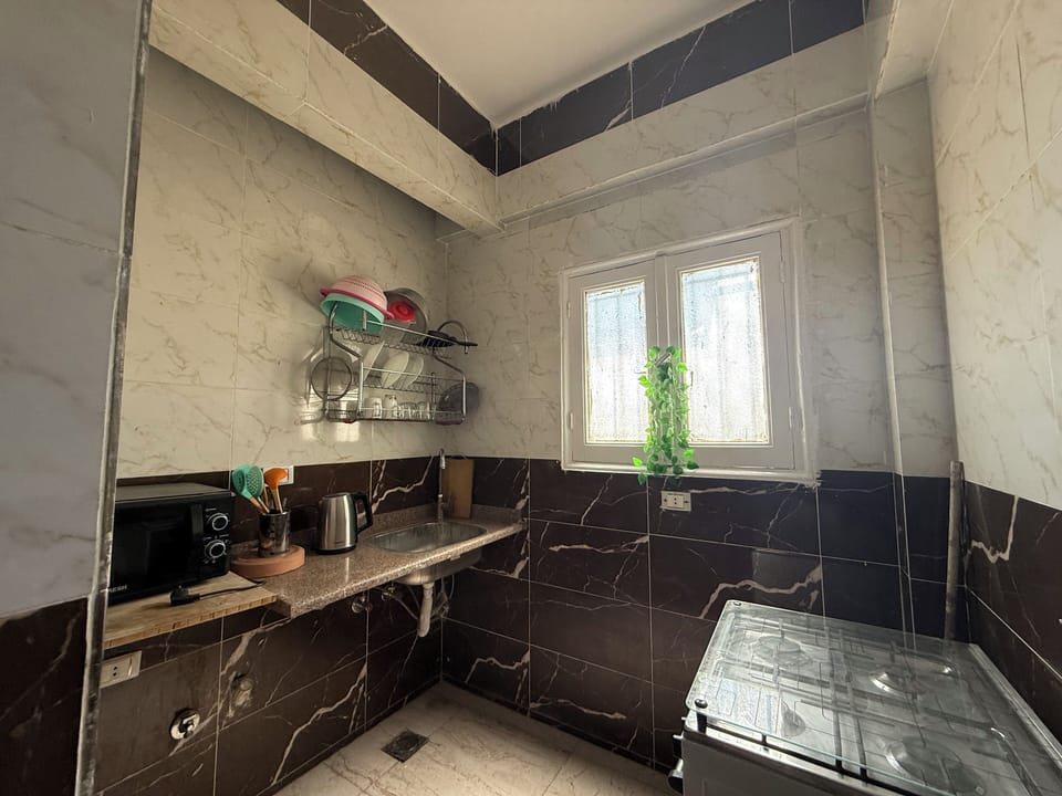 Superior Apartment | Microwave