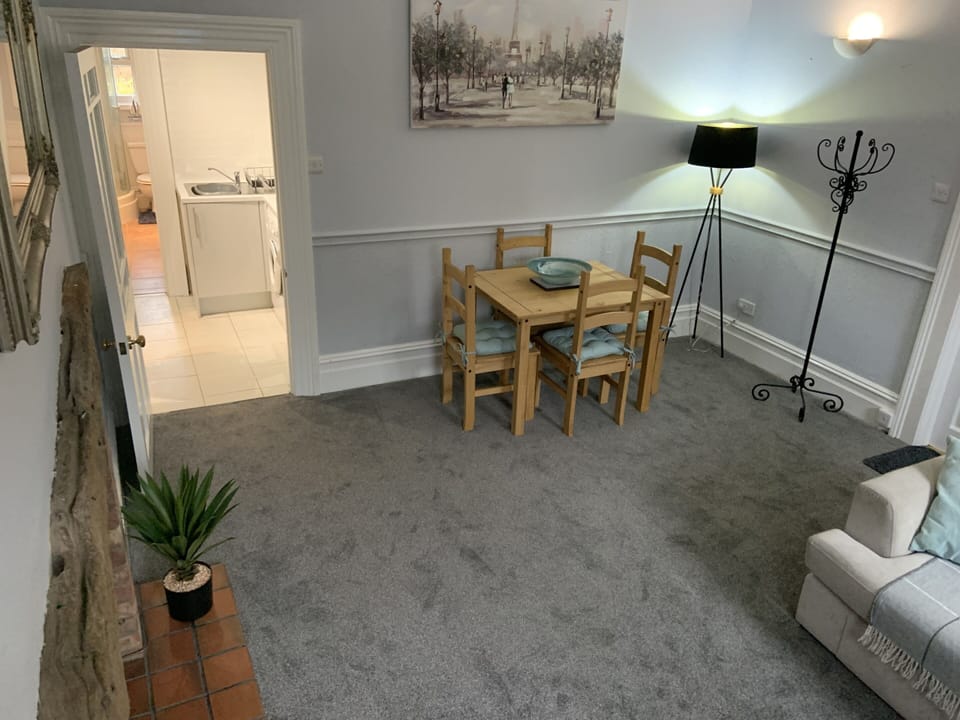 Romantic Apartment, Private Bathroom (Whole apartment) | Lounge